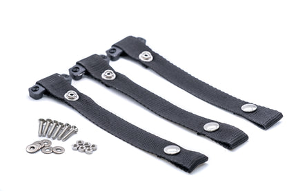 Wheelie bin lid lock strap with webbing bridge for strong winds