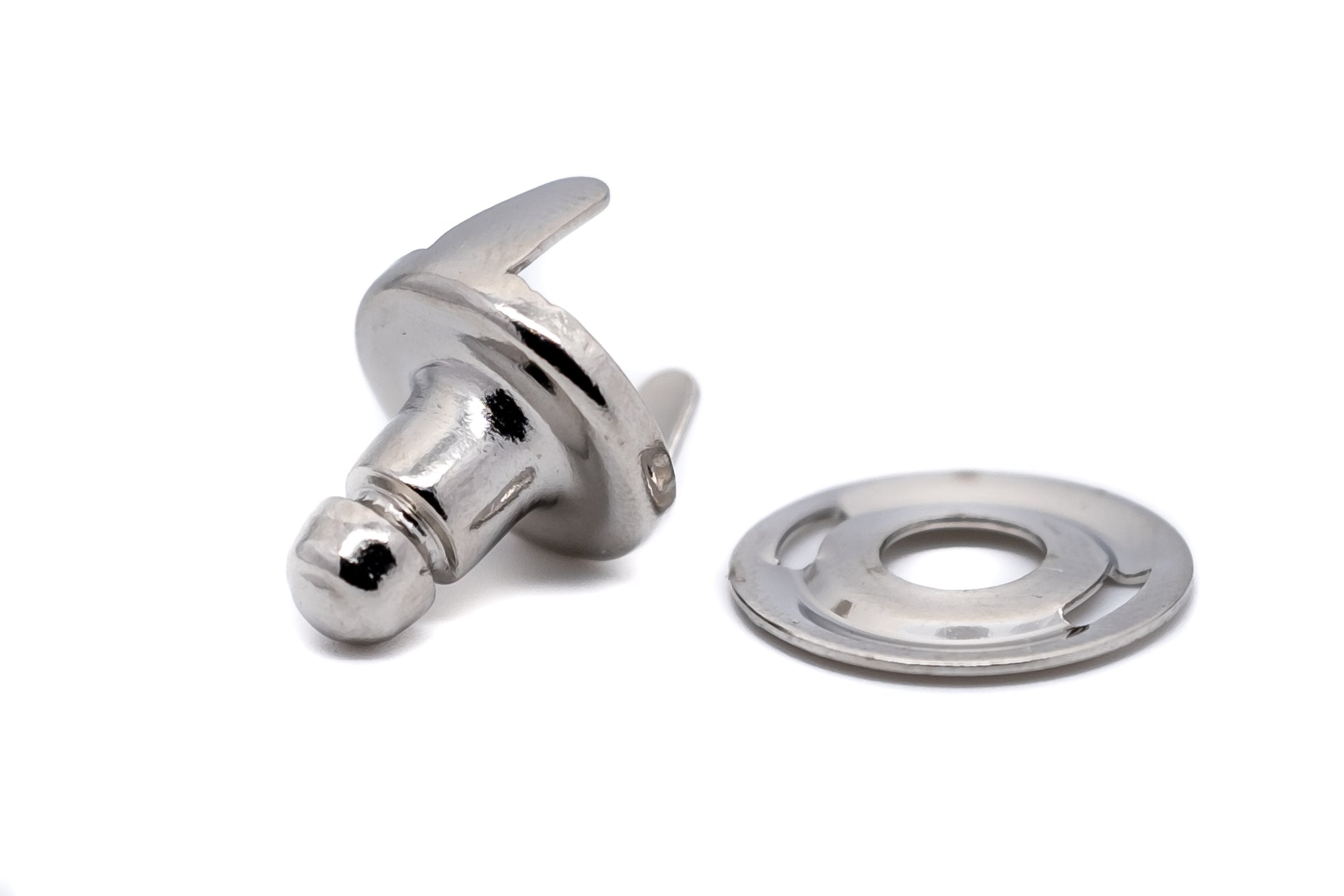 Lift the dot 2 prong stud fastener clinch and plate (Cloth to cloth)