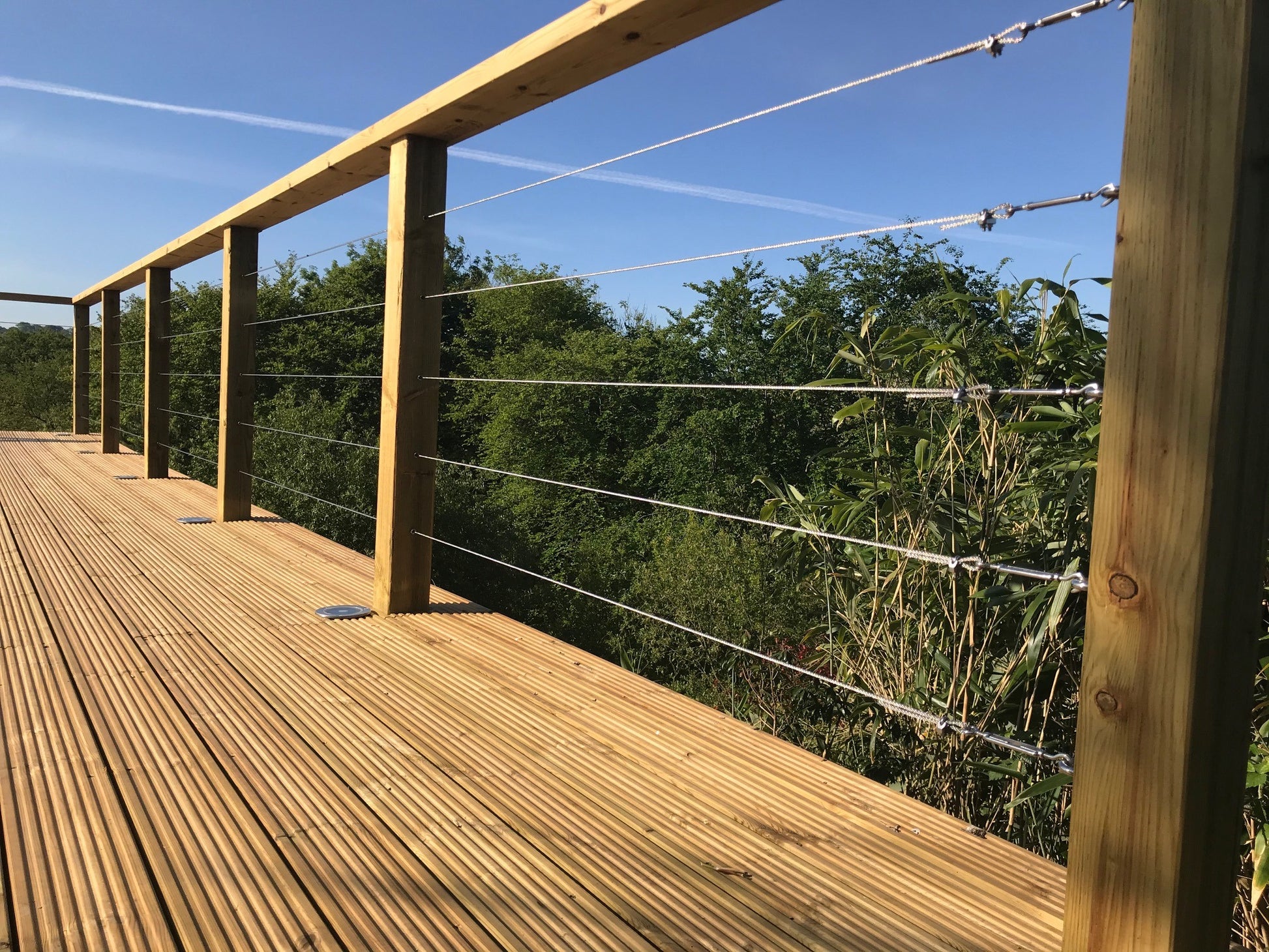 Wire balustrade stainless steel wire clamp decking patio area